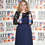 Adele ödüle doymuyor!